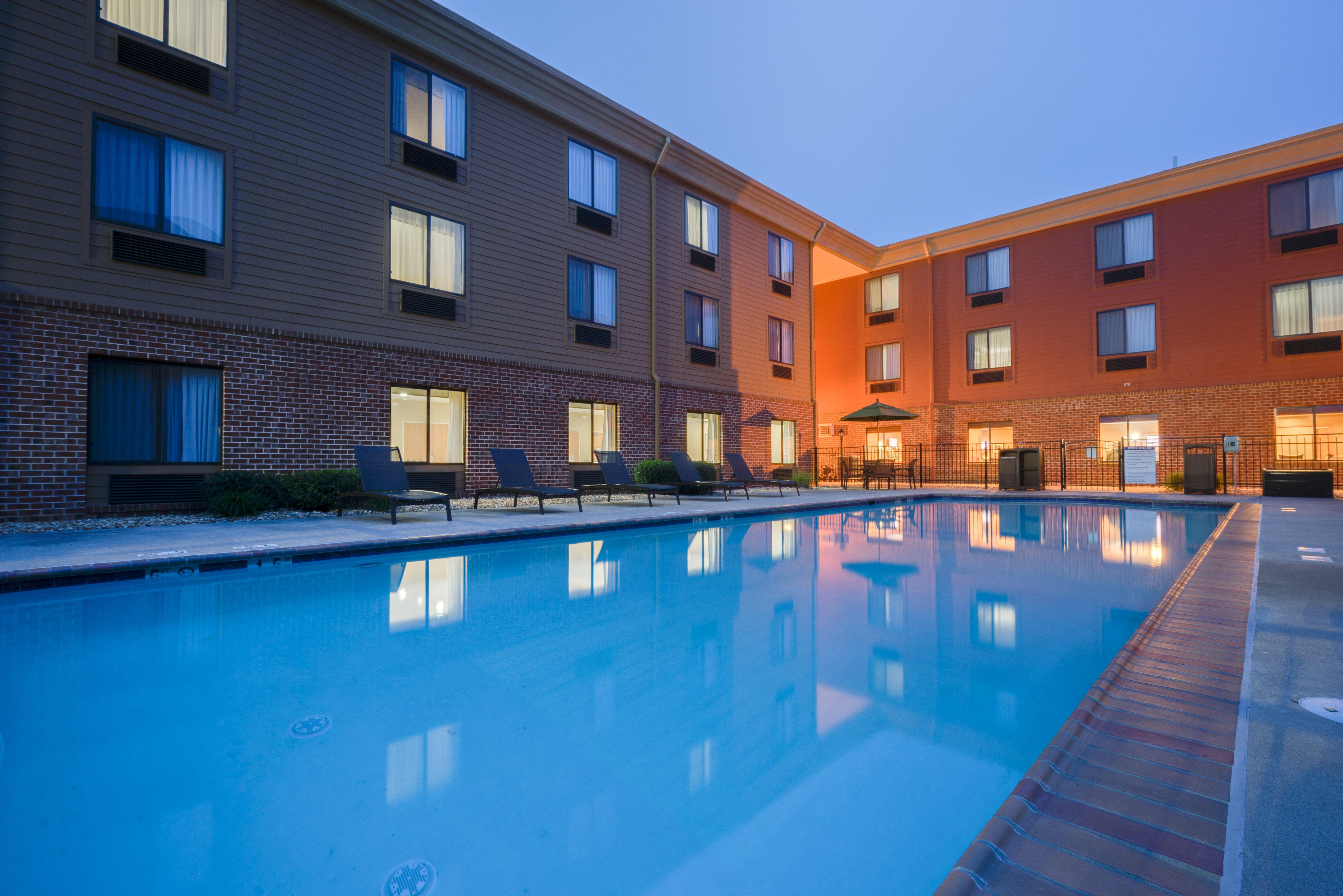 Holiday Inn Express Charles Town By Ihg Shenandoah Junction Extérieur photo