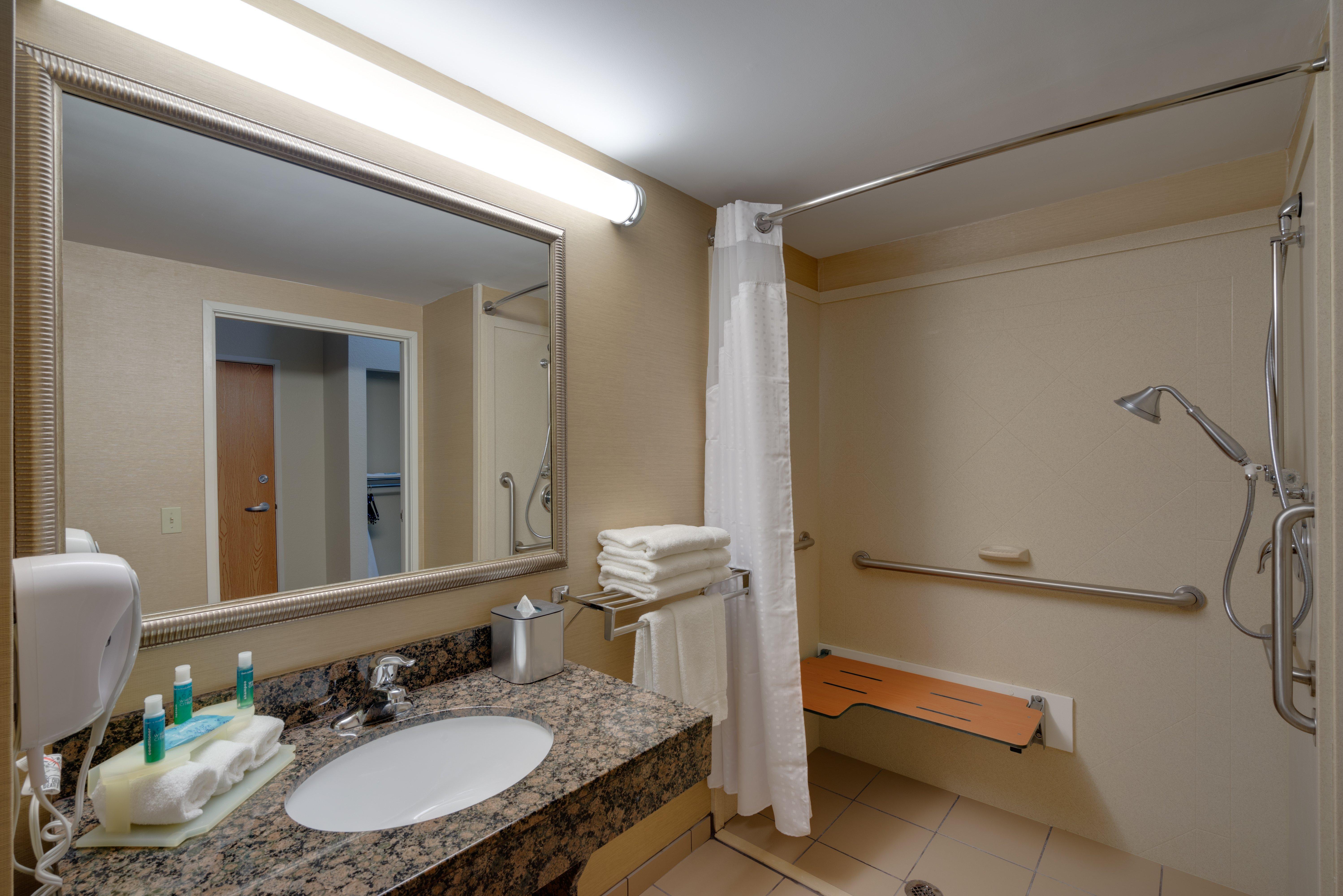 Holiday Inn Express Charles Town By Ihg Shenandoah Junction Extérieur photo