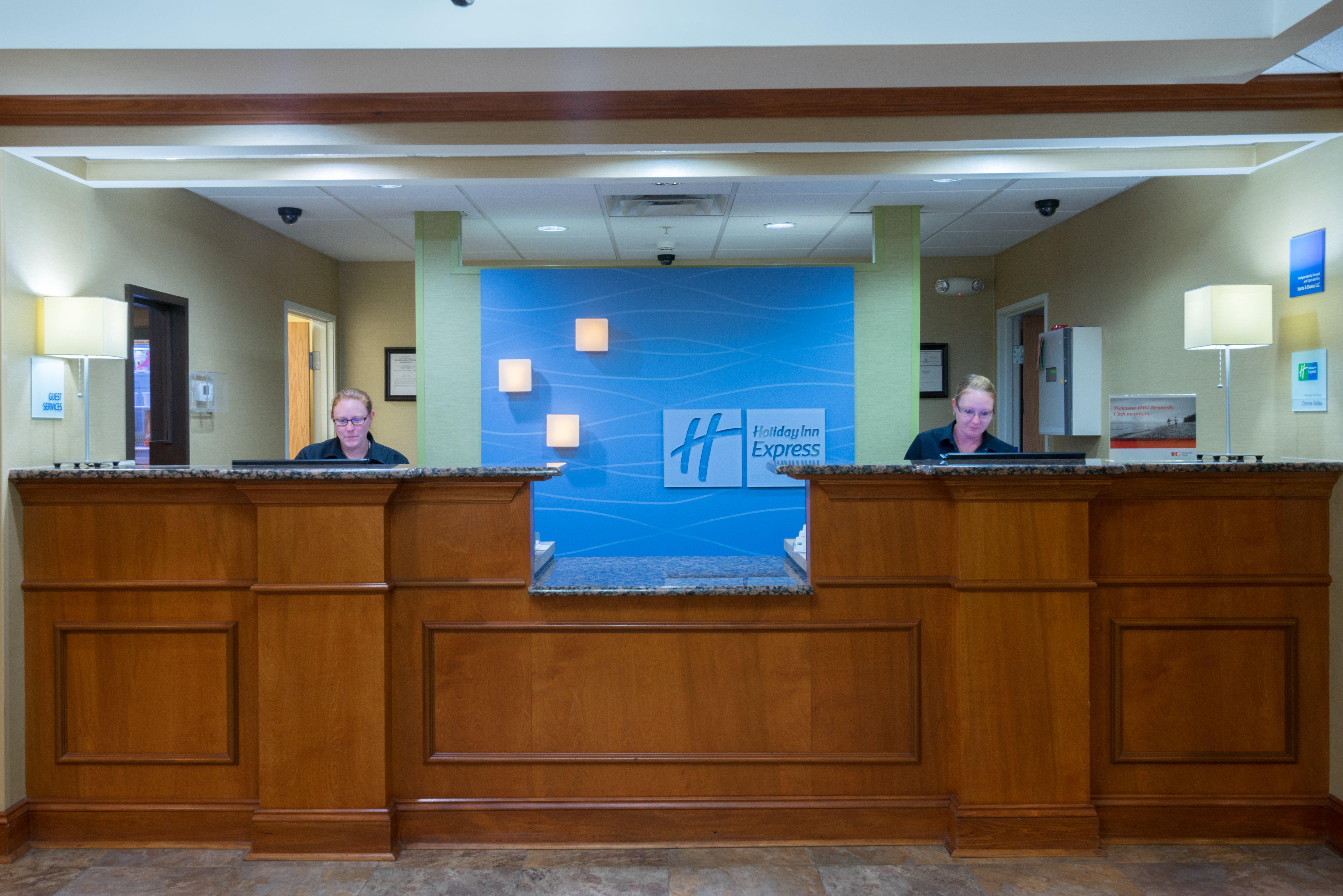 Holiday Inn Express Charles Town By Ihg Shenandoah Junction Extérieur photo