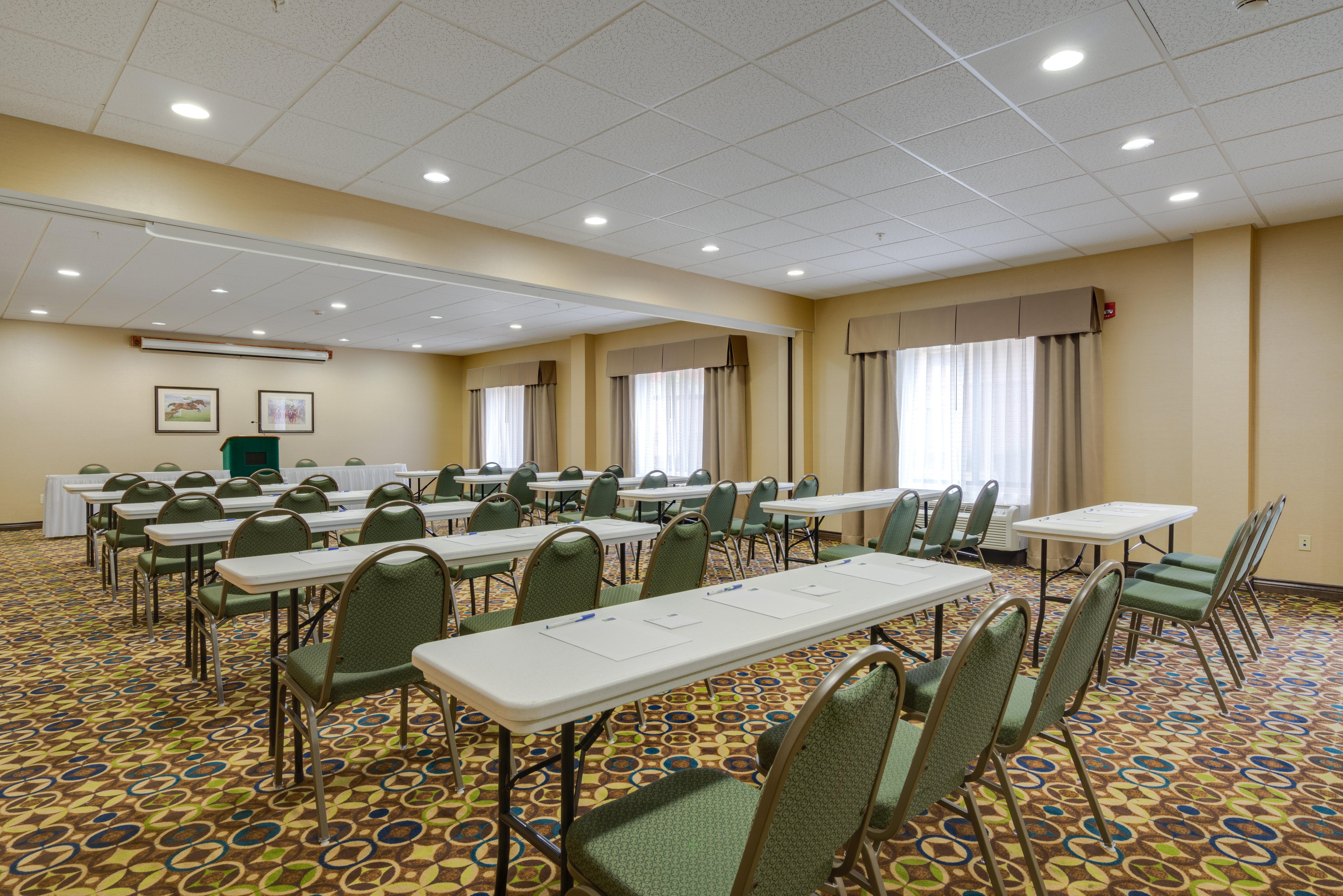 Holiday Inn Express Charles Town By Ihg Shenandoah Junction Extérieur photo