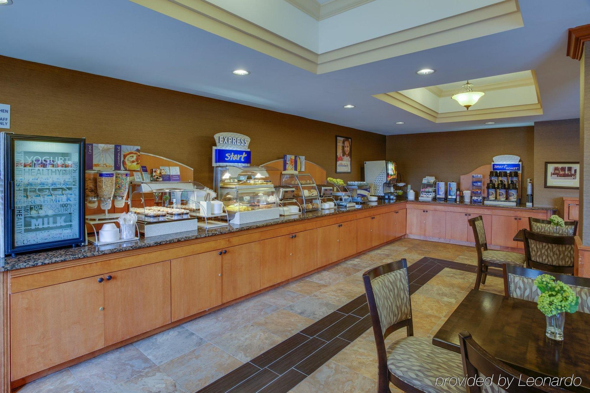 Holiday Inn Express Charles Town By Ihg Shenandoah Junction Extérieur photo