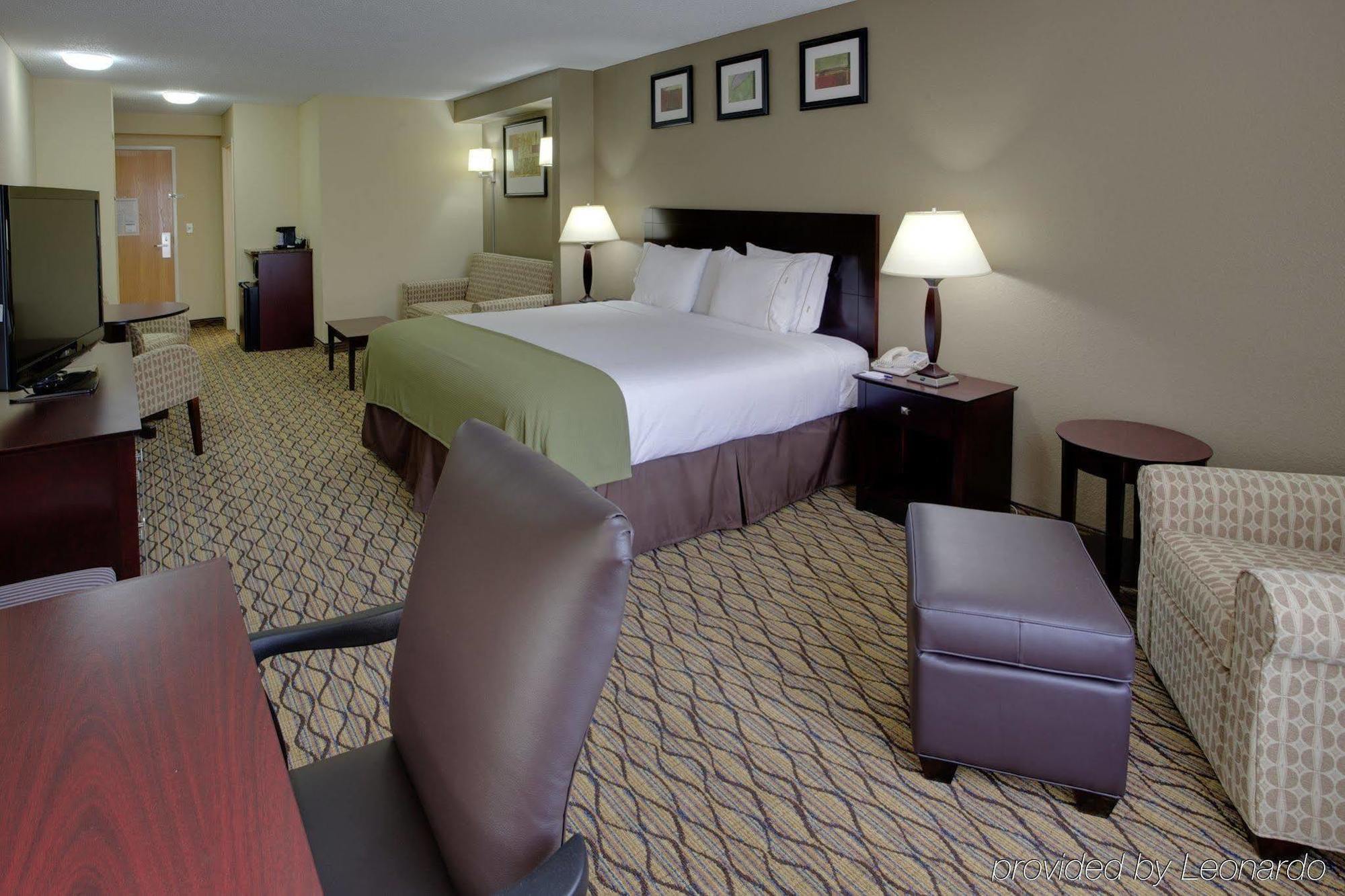 Holiday Inn Express Charles Town By Ihg Shenandoah Junction Extérieur photo